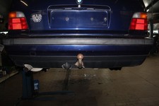 Stoßstange Hinten BMW 316i touring E36 Farbe Montreal-blau-met (297) Kombi