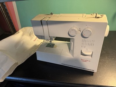 Bernina Bernette 50 Sewing Machine (READ)