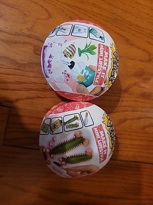 MGA s Miniverse Make It Mini Lifestyle Series 1 Lot of 2 Sealed Ball
