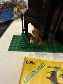 Lego 6054 Forestmen's Hideout Castle Forestmen 100% Complete