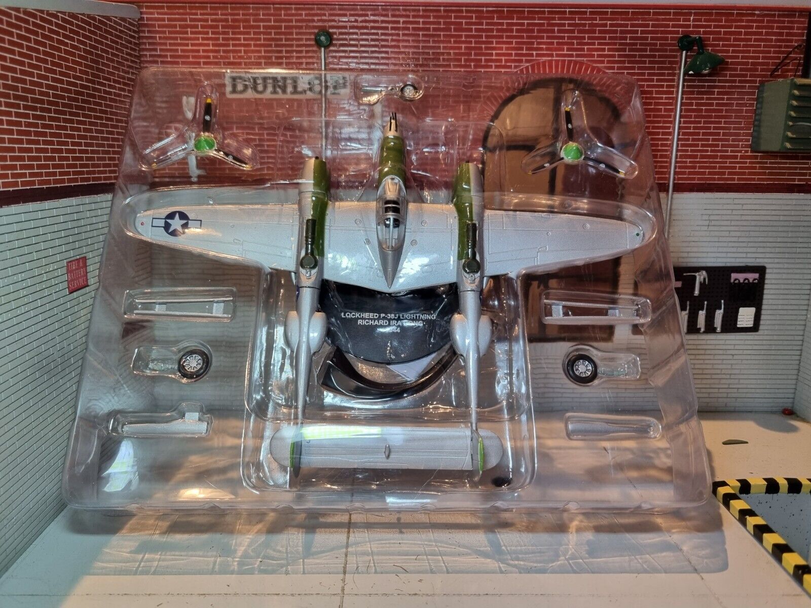 Foto 7 di 8