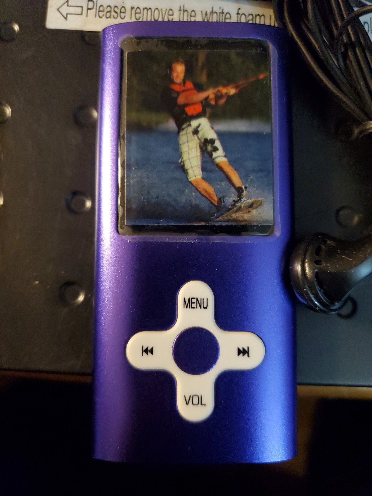 Trio Portable Media Player 4GB, Purple