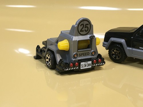 MATCHBOX ~~ TEXAS HIGHWAY PATROL JEEP CHEROKEE & SPEED CONTROL WARNING DEVISE - Picture 6 of 9