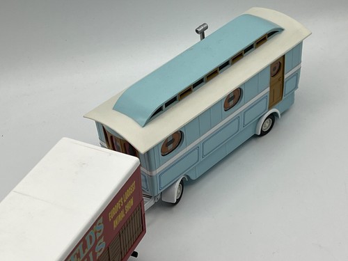 Corgi Classics 97885 Chipperfields Scammell Highwayman Trailer & Caravan - Boxed - Picture 8 of 22