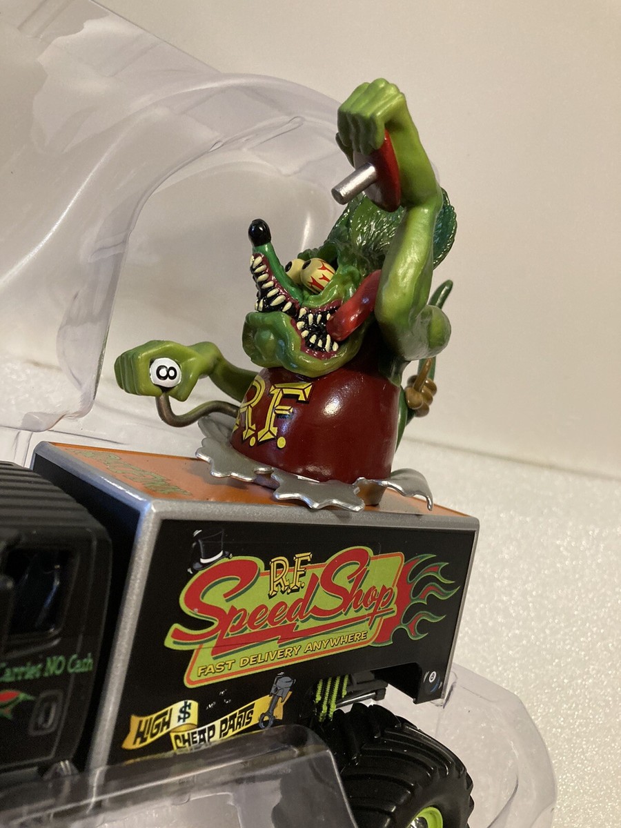 JOHNNY LIGHTNING RAT FINK INTERNATIONAL 4400 MONSTER TRUCK 1:24