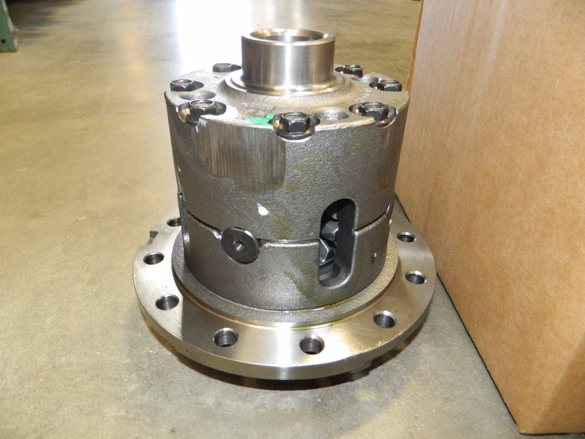 あいり　0423 Dana 70 32 Spline Trac Lok Limited Slip Posi Differential 3:54 3