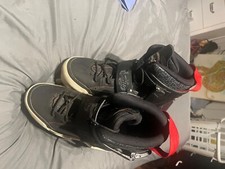 Black and white K2 varsity Inline roller blades size 10 in men. 