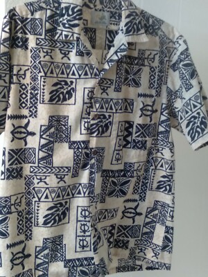 Ho Aloha Short Sleeve Cotton Black  Floral Hawaiian Shirt Made in Hawaii USA