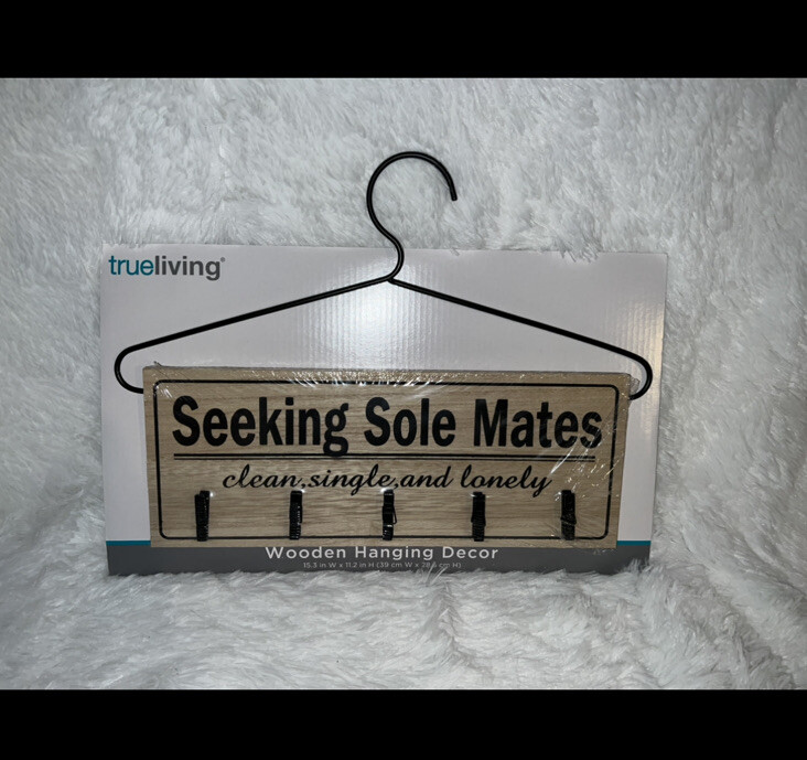 SAOLA Seeking Sole Mates Appendiabiti in legno per calze con 5 mollette NUOVO