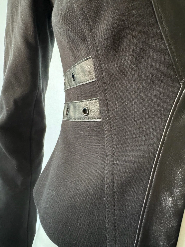 Chaqueta blazer Bebe para mujer imitación cuero carcasa exterior negra talla 4 Foto 4 de 4