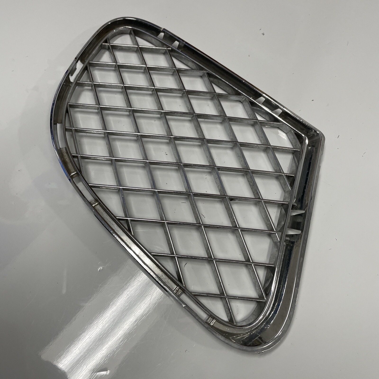 2010 Bentley Continental GT Speed OEM Right Lower Chrome Grille 3W8807682D 08-11