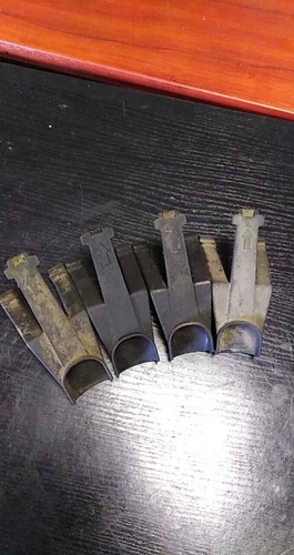 BMW Original E30 E32 E34 Benzin Kühler Halterung Träger 1709332