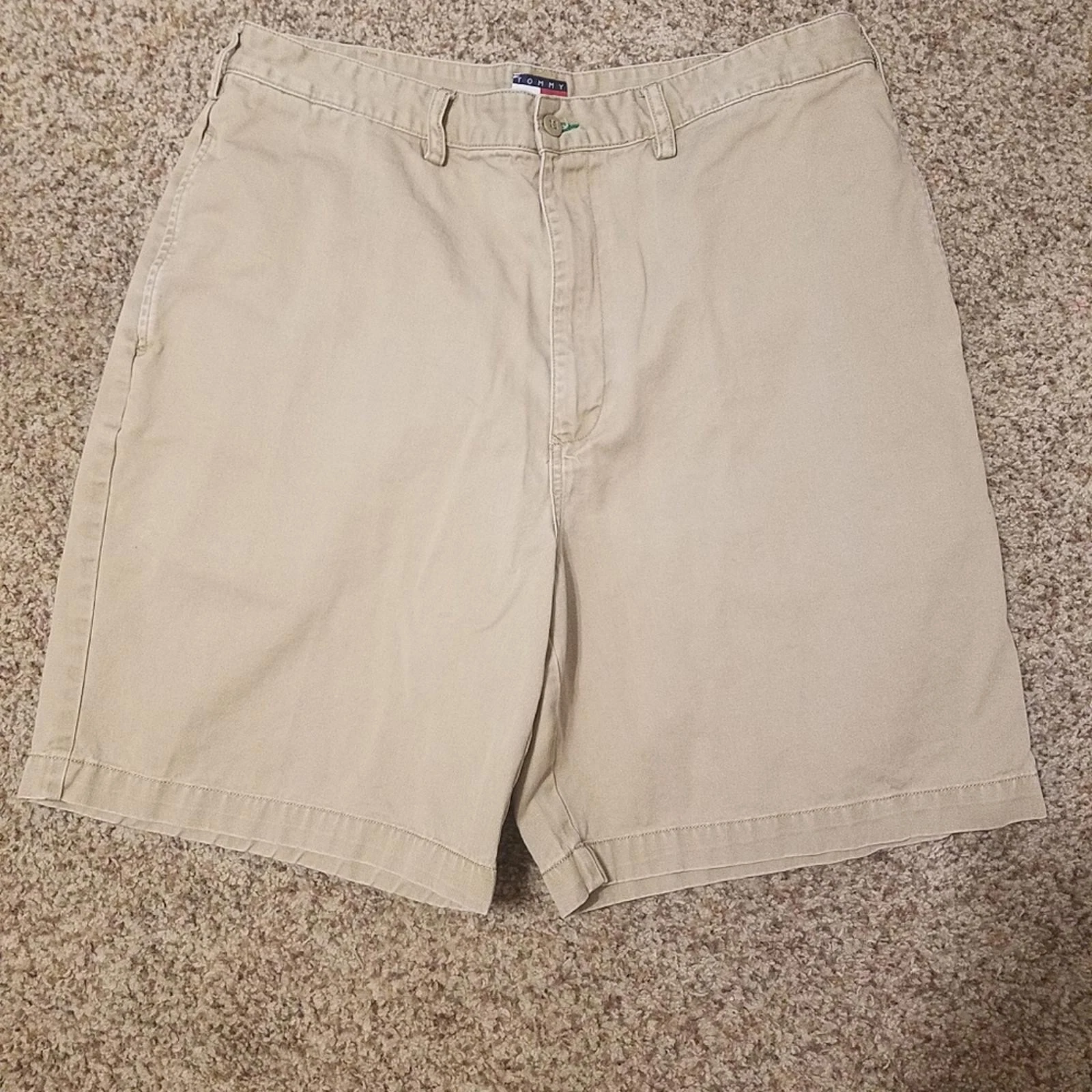 Tommy Hilfiger Tan Shorts Size 36