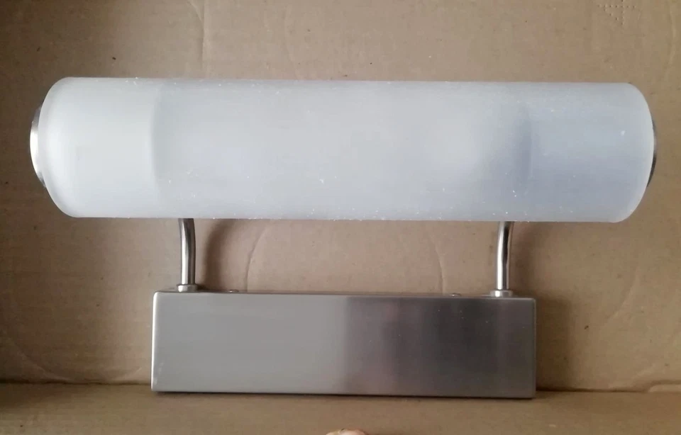 Badezimmer-Spiegelleuchte  Klemmleuchte  satiniertes Glas - Bild 2 von 4