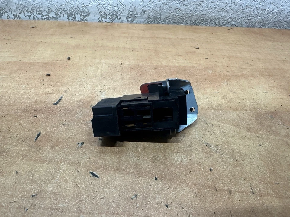 90-96 Nissan 300zx Z32 OEM Interruptor de Peligro Botón - Probado Bueno Foto 4 de 4