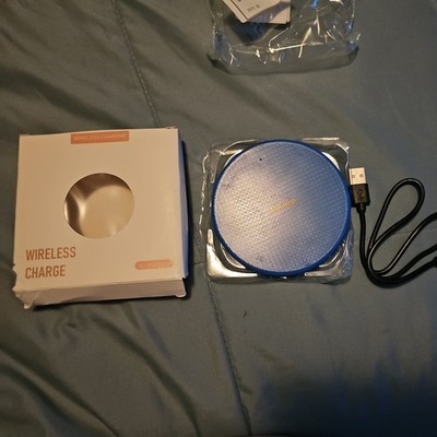 Qi Standard Wireless Charging Pad Fast Charge Universal Blue