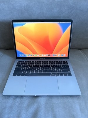 Apple MacBook Pro 13  2017 Touch Bar | i5 | 8GB RAM | 256GB SSD