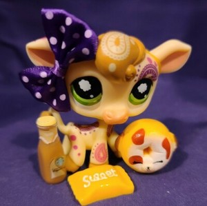 Littlest Pet Shop #1066 POSTCARD PAISLEY DECO TATTOO Cow GREEN Eyes LPS