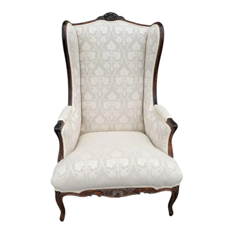超大乡村法国翼背扶手椅雕刻木质奶油锦缎内饰 — 第 4/4 张图片