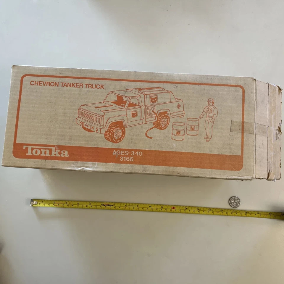 Tanker Tonka #3166 Chevron EE. UU. NUEVO EN CAJA manejo el mismo día y envío rápido en muy buen estado Foto 2 de 4