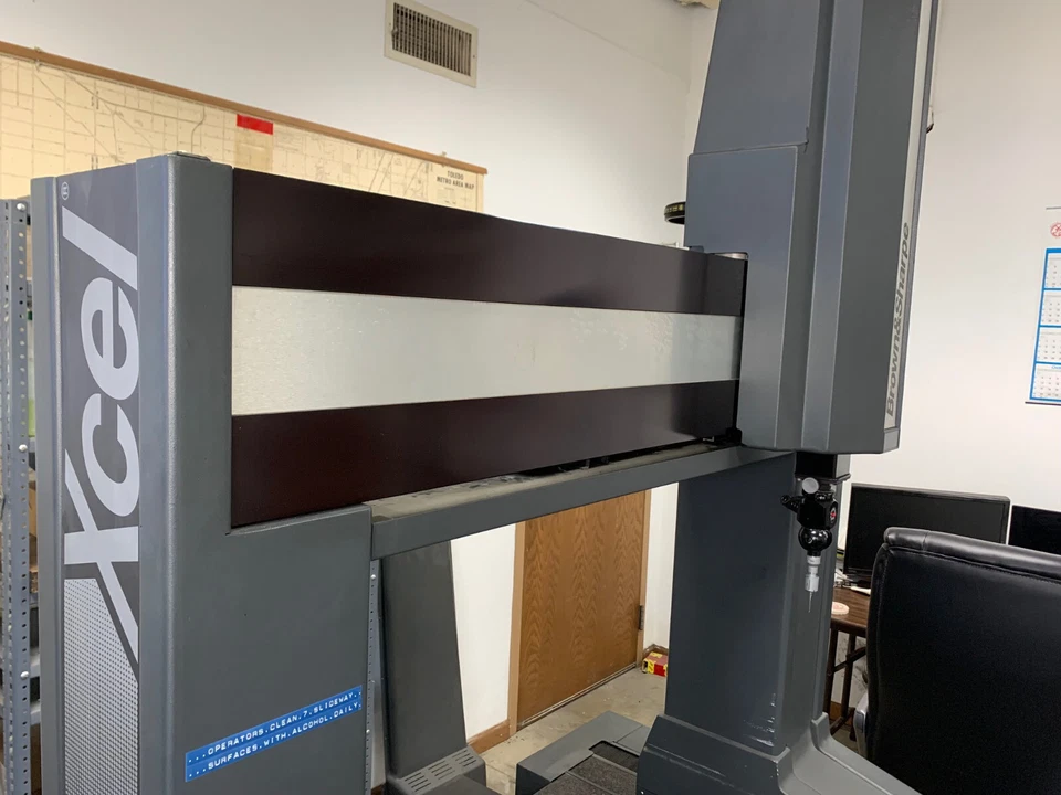 Máquina Brown and Sharpe 9-12-9 CMM - SIN RESERVA Foto 4 de 4