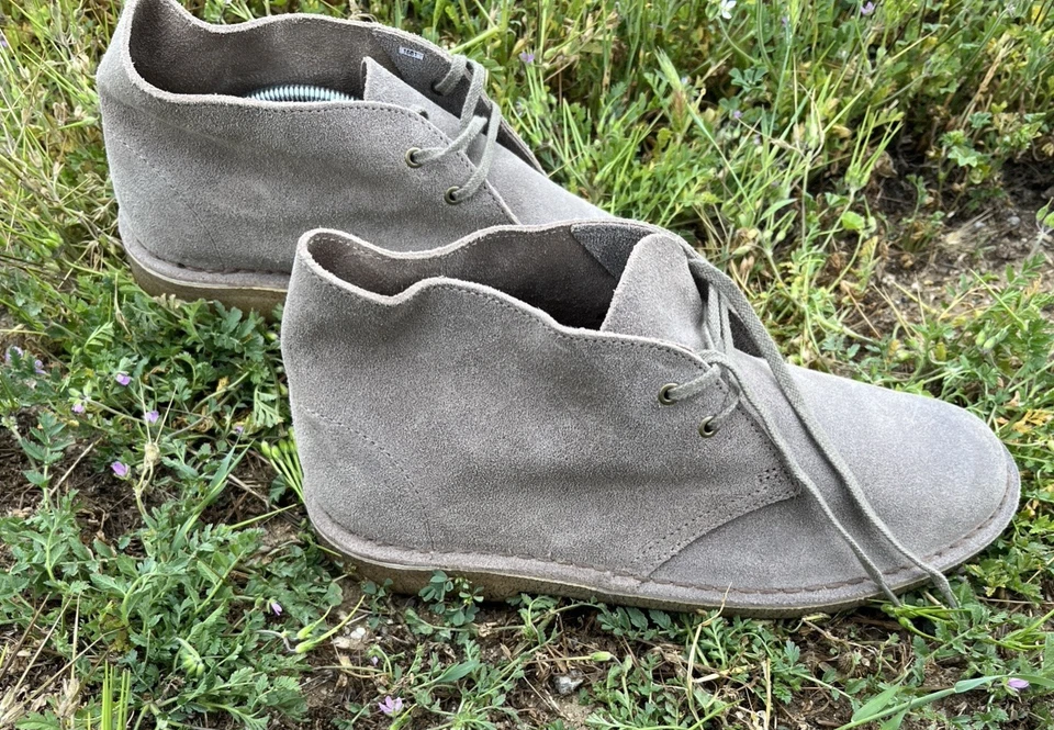 Clark's Originals Mujer US 9.5 M Bota Desierto Gris Taupe Cuero Envejecido Foto 4 de 4