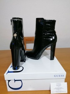 Guess Donna - BIANCO - Acquista su Wezzi