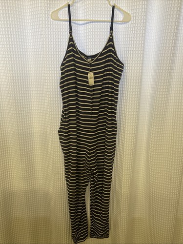 Old Navy Women's One Piece Maternity Jumper. Size Large. NWT - Picture 1 of 6