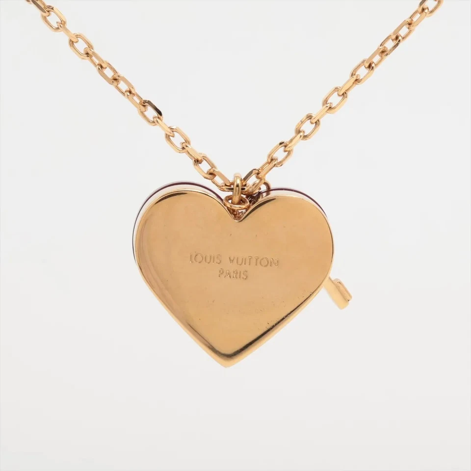Collar Louis Vuitton M66516 Pandantif Lock Me LE1101 GP x resina oro Foto 2 de 4