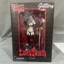 Diamond Select Toys Femme Fatales Lady Death PVC Gallery statue
