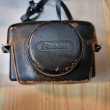 Ricoh 35 S Vintage Film Camera with Leather Case Collectible
