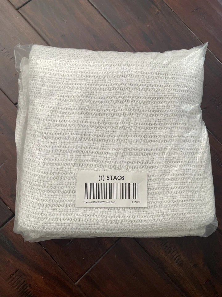 De colección. NUEVO en Paquete, Manta Térmica DOBLE, Tejido en Red, 100% Algodón Blanco 68 x86" Foto 2 de 4
