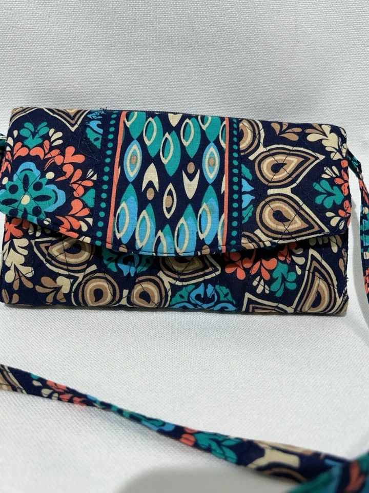 Vera Bradley Sierra Mini Hipster, Bandolera, Cartera, Muñequera, Bolso sin asas Foto 3 de 4