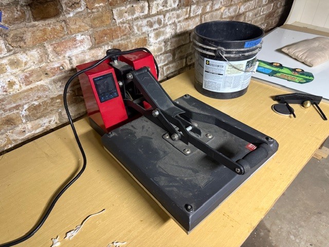 USCutter FLHP3802 110V Clamshell Heat Press Machine 15 X 15
