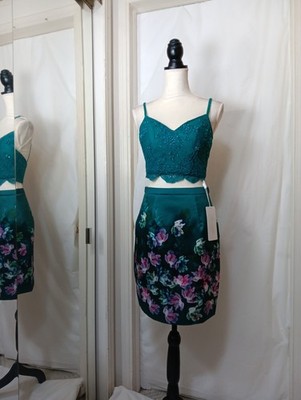 Ellie Wilde Women's green floral satin formal dress with a beaded lace bodice 6 