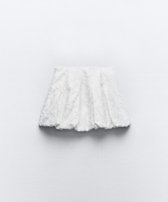 【f/white】épine balloon volume mini skirt Zara + Balloon Mini Skirt