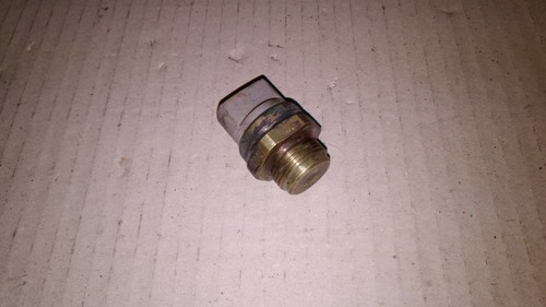 VW Golf 2 Original Temperaturschalter Kühler 3-polig Kühlereinsatz 191959481C