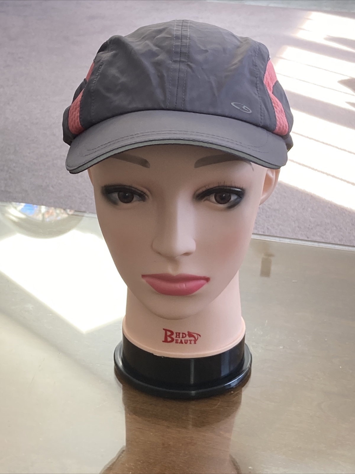 WOMAN’S ACTIVEWARE CAP - image 7