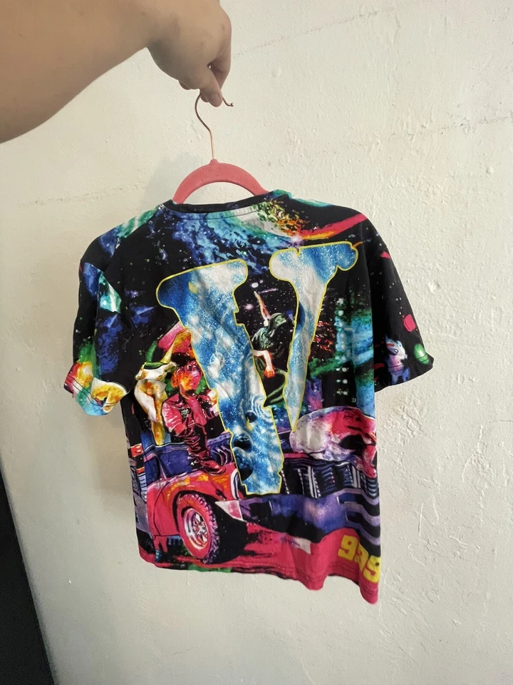 VLONE X JUICEWRLD COSMIC SPACE GALAXY ALL-OVER PRINT JUICE WRLD T-SHIRT - Image 2 of 3