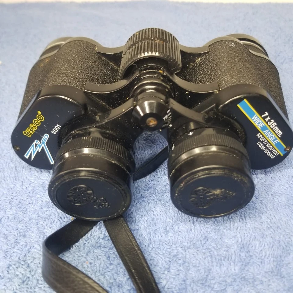 Tasco Zip 2001 Binoculars - 7x35mm Wide Angle, 500 FT/1000 Yds. 167M/10 - Image 2 of 4