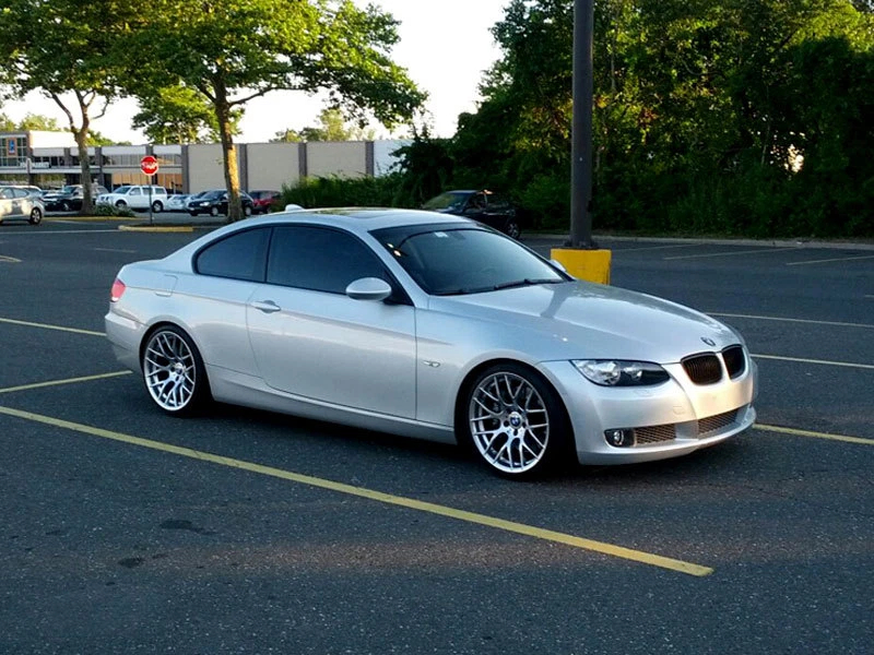 KYB 4 AMORTIGUADORES Y MUELLES REBAJADORES ALEMANES BMW E90 E92 E93 325i 328i 335i 07 a 2011 Foto 4 de 4