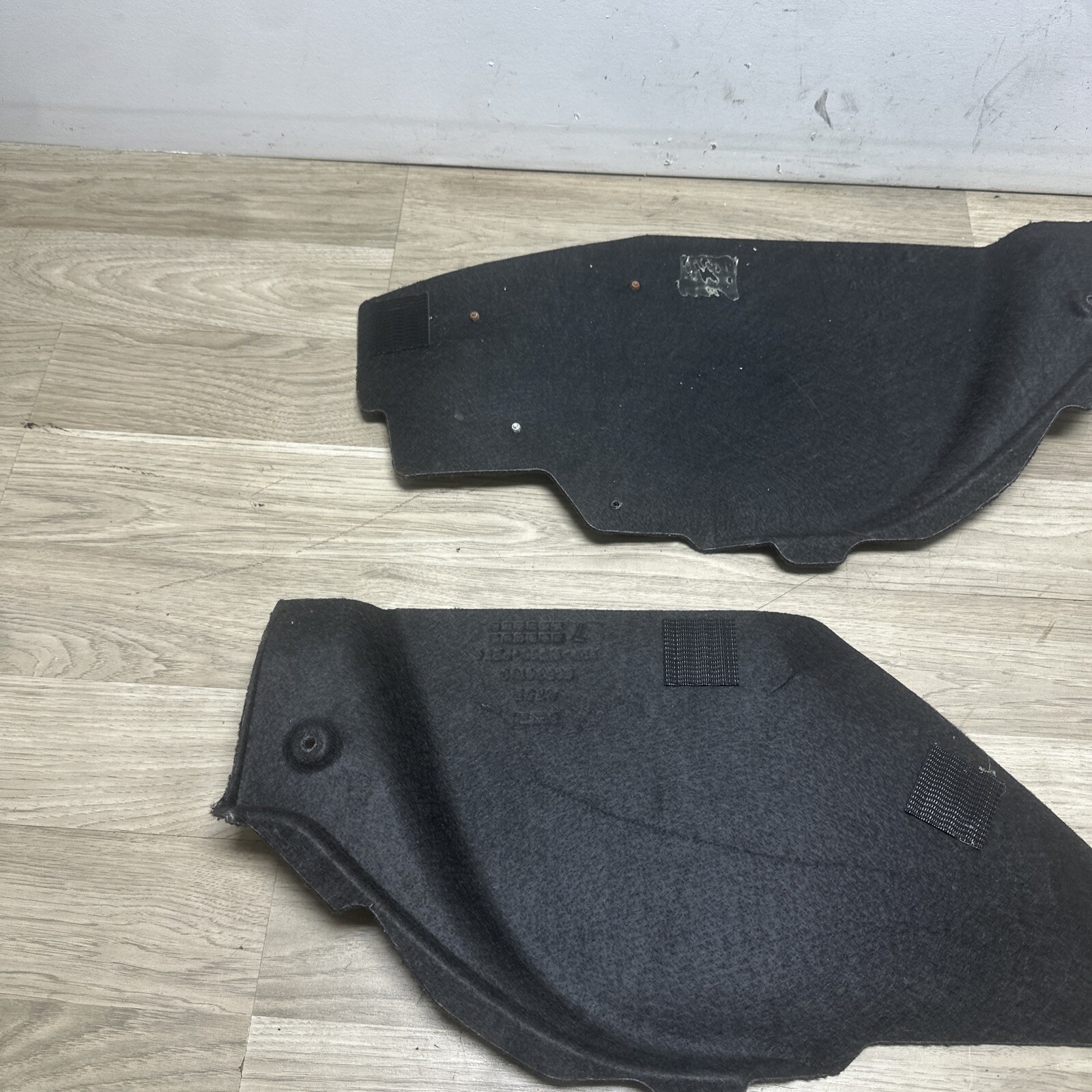 03-13 Maserati Quattroporte M139 Center Console Left Side Right Trim Panel OEM