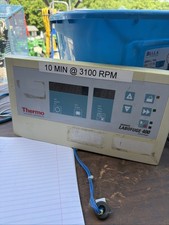 CENTRÍFUGA TERMO SCIENTIFIC HERAEUS LABOFUGE 400 Panel frontal