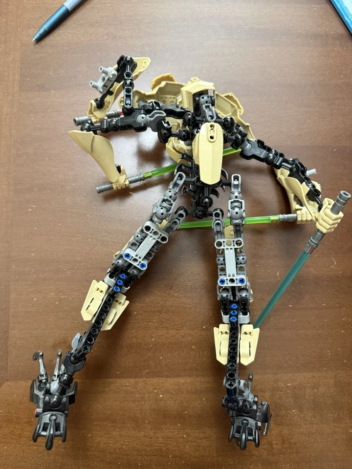 LEGO Star Wars 75112 General Grievous, foto 2 di 2