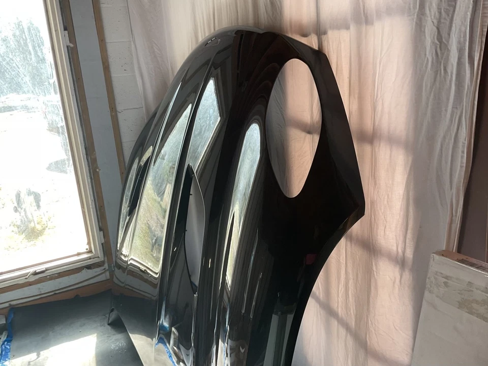 Capô dianteiro 2018-2021 Aston Martin DBS fabricante de equipamento original ky7316612ba - Imagem 3 de 4