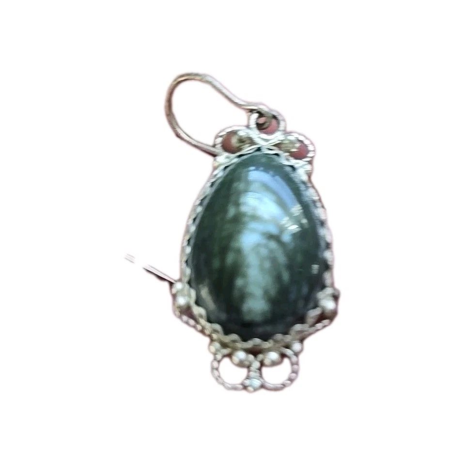 Colar e brincos pintados à mão em cerâmica com apoio enfeitado de prata. - Imagem 2 de 4