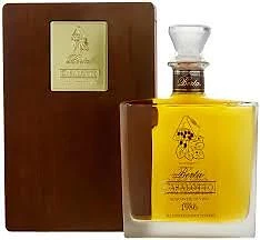 Grappa Invecchiata Berta Casalotto 70 cl, in elegante cassa di legno, Piemonte