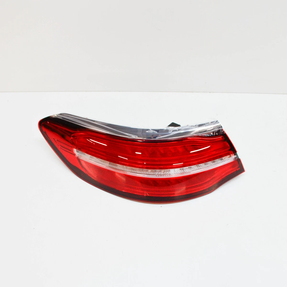 MERCEDES-BENZ GLC X253 Rear Left Side Panel Tail Light A2539063502 