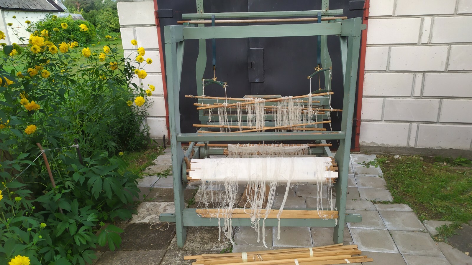 Antique 1900 Wooden Sweden Farm Large Weaving Loom 