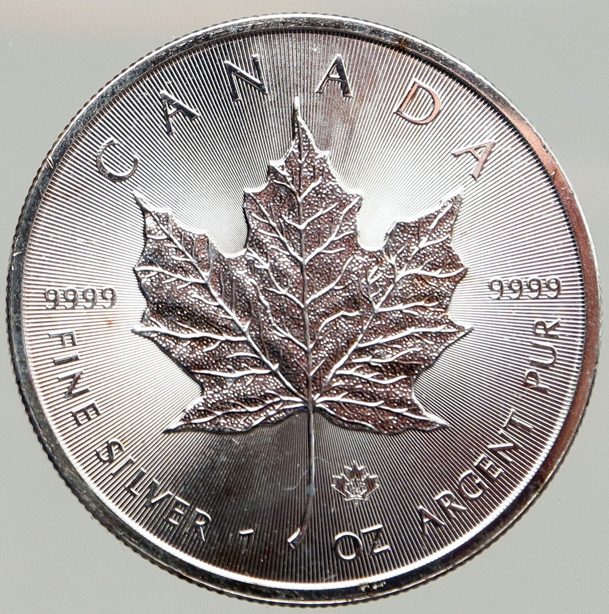 2014 CANADA UK Queen Elizabeth II MAPLE LEAF 1 OZ Vintage Silver